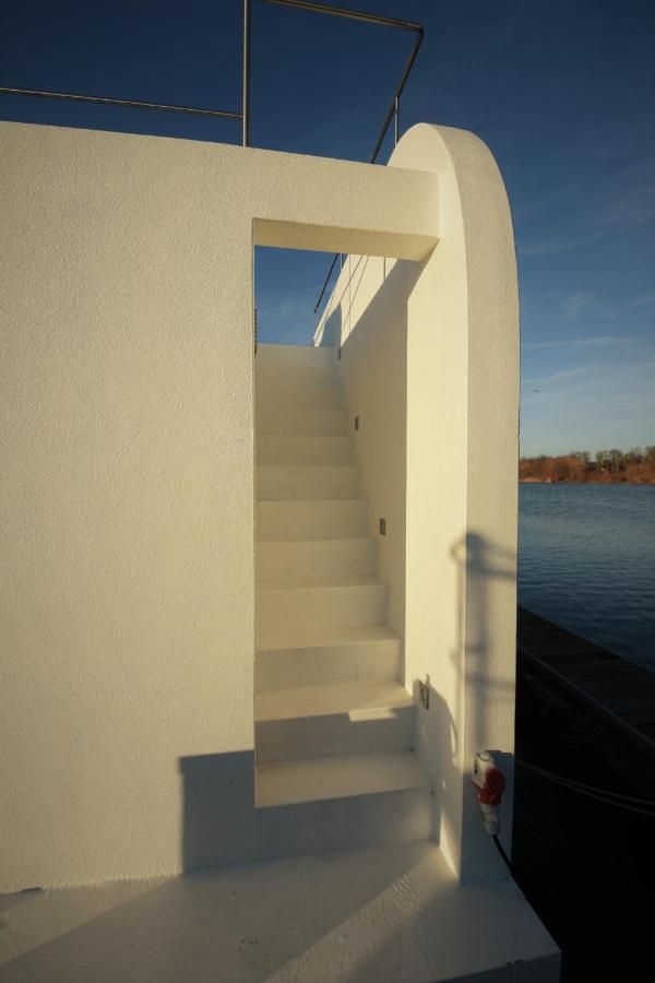 Willa Houseboat Martinique Maastricht Zewnętrze zdjęcie